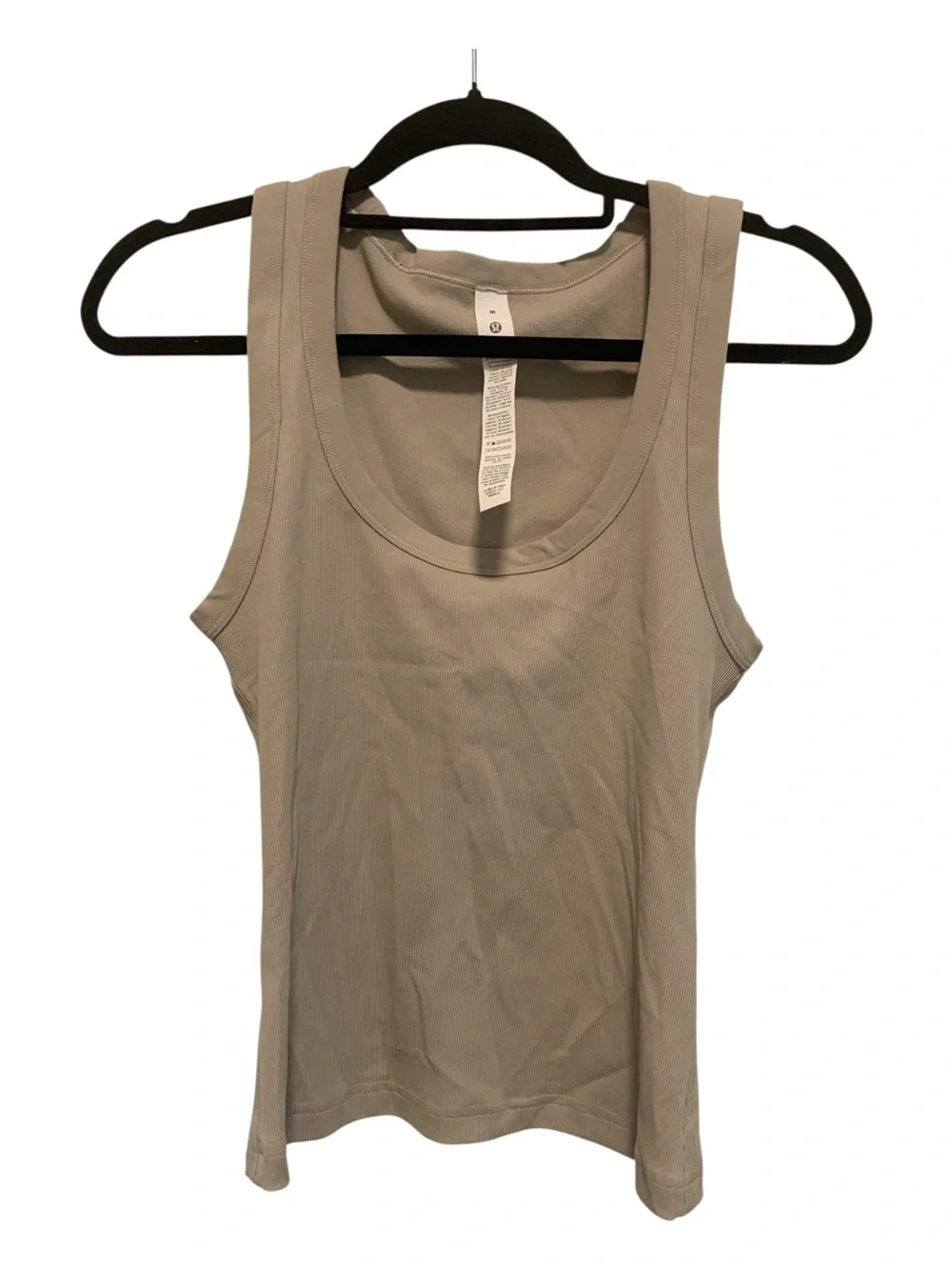 73. NWT Lululemon little scoopneck rib tank Size L